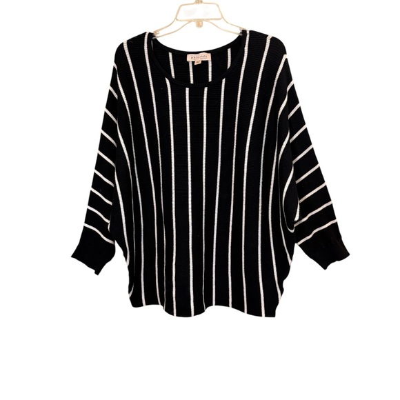 Philosophy Tops - Philosophy Woman Black and White Striped Long Sleeve Sweater sz 2X